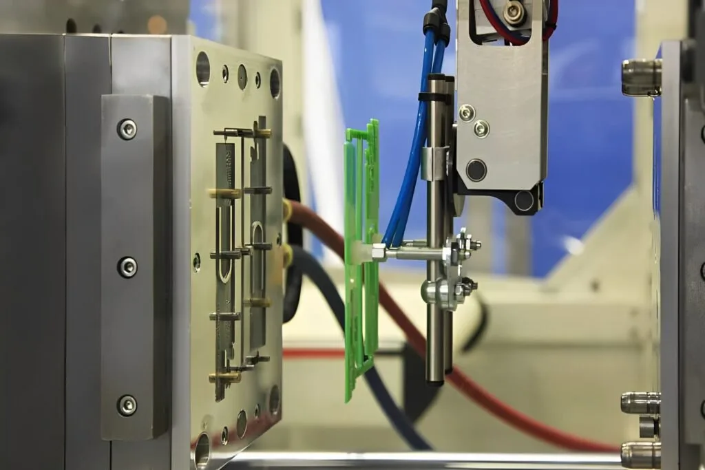 Injection machines in the Dolit factory